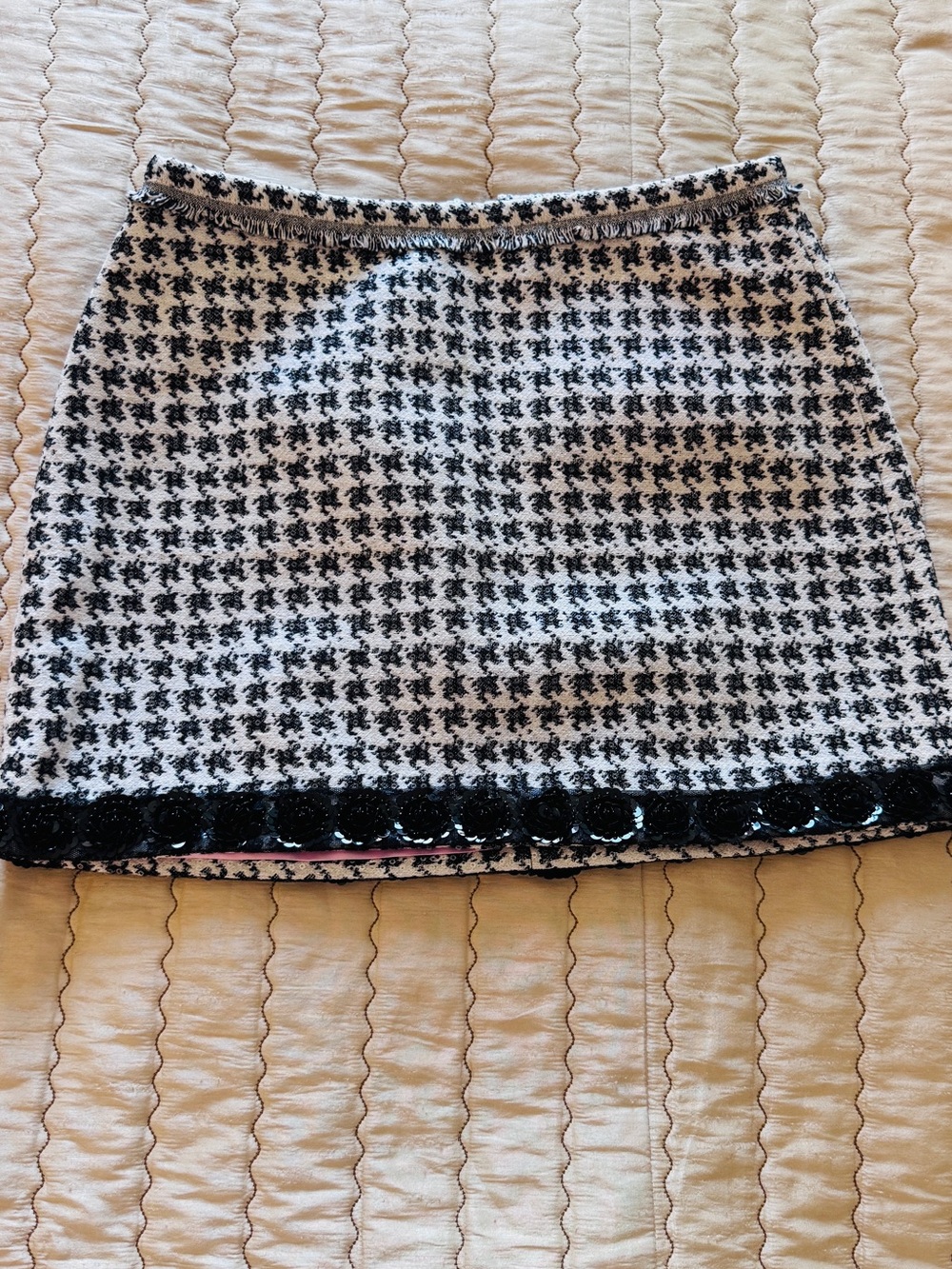 Le Superbe Black and White Houndstooth Mini Skirt size Small Never worn